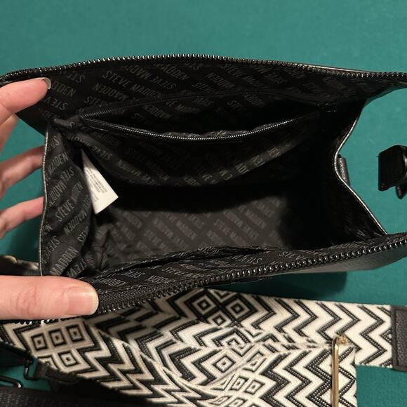 Steve Madden Black Crossbody Bag with Two Adjustable Straps Faux Leather - Picture 3 of 5